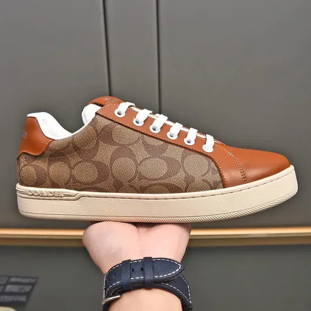 コーチ カジュアルシューズ