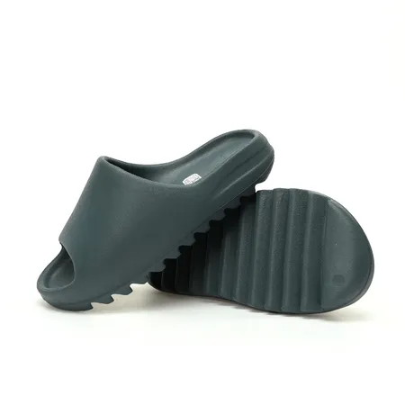 アディダス スリッパ