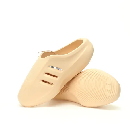 アディダス スリッパ