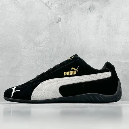 プーマ スニーカー