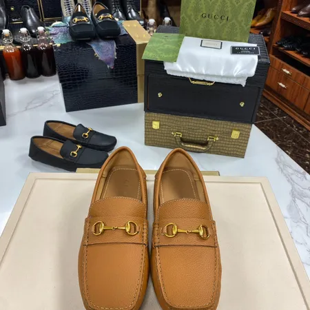 グッチ ビジネスシューズ