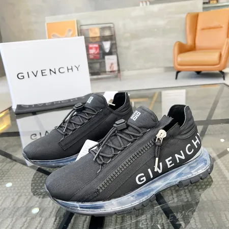 ジバンシィ スニーカー