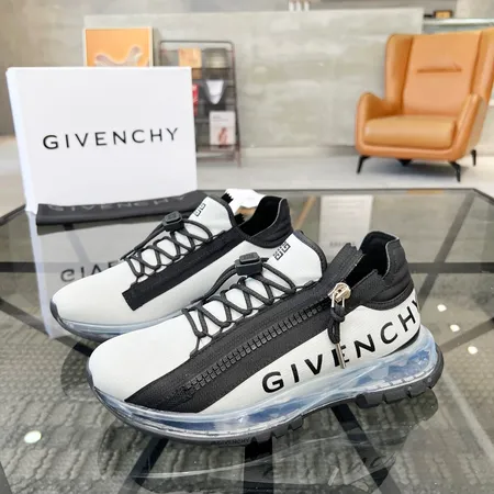 ジバンシィ スニーカー