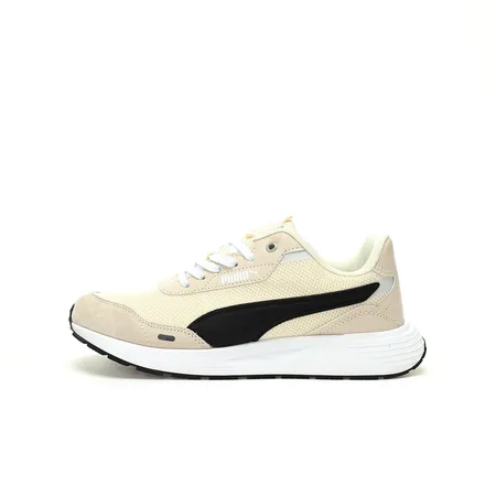 プーマ カジュアルシューズ