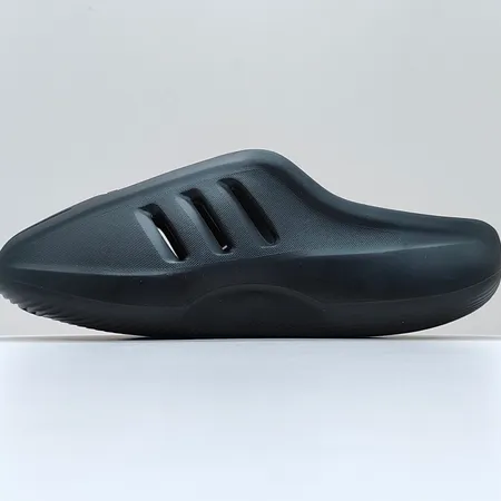 アディダス スリッパ