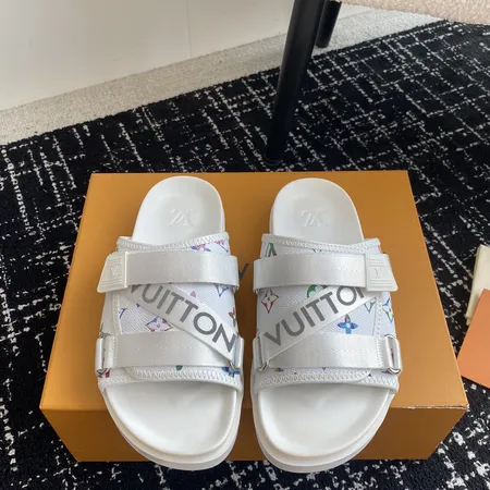 ルイヴィトン スリッパ