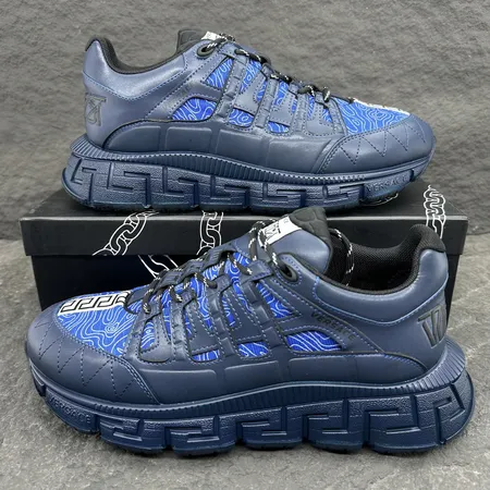 ヴェルサーチ カジュアルシューズ