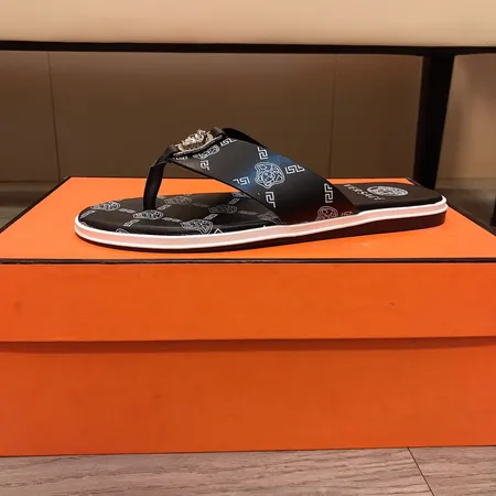 ヴェルサーチ スリッパ