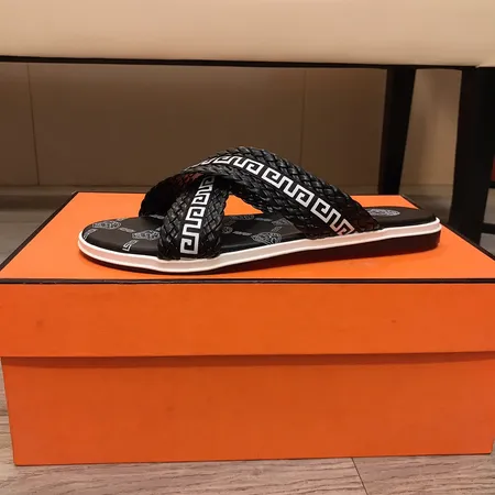 ヴェルサーチ スリッパ