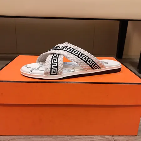 ヴェルサーチ スリッパ