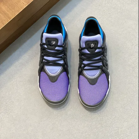 フェンディ スニーカー