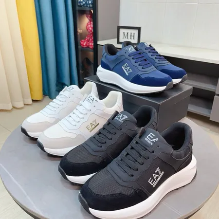 アルマーニ スニーカー