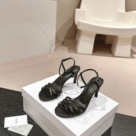 セリーヌ サンダル