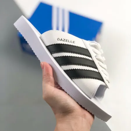 アディダス スリッパ