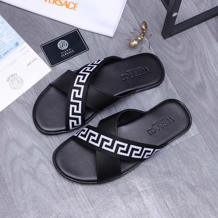 ヴェルサーチ スリッパ