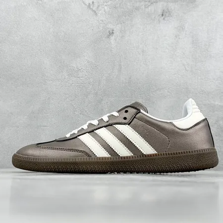 アディダス カジュアルシューズ