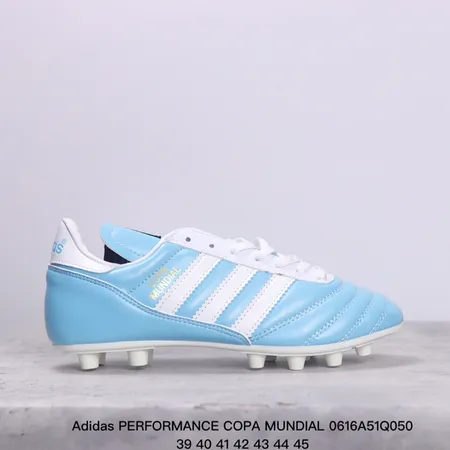 アディダス スニーカー