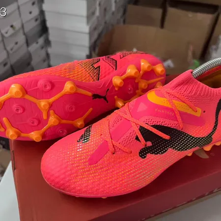 プーマ スニーカー