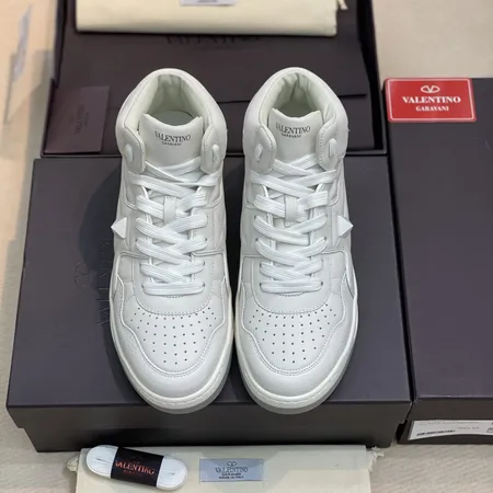 ヴァレンティノ カジュアルシューズ