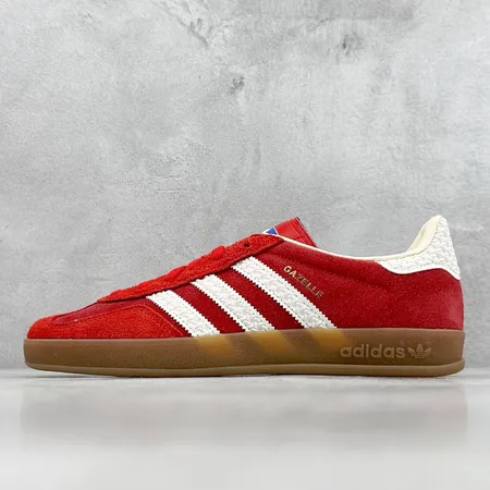 アディダス カジュアルシューズ