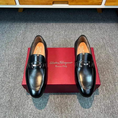 フェラガモ ビジネスシューズ