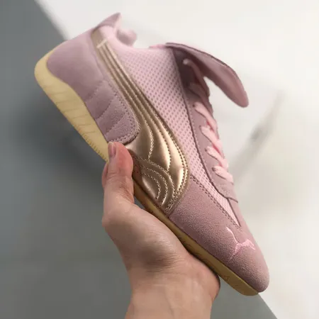 プーマ スニーカー