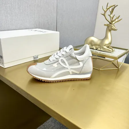 ロエベ カジュアルシューズ