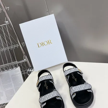 ディオール サンダル