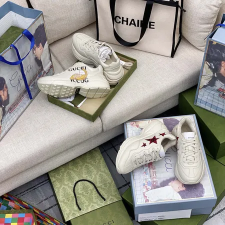 グッチ スニーカー