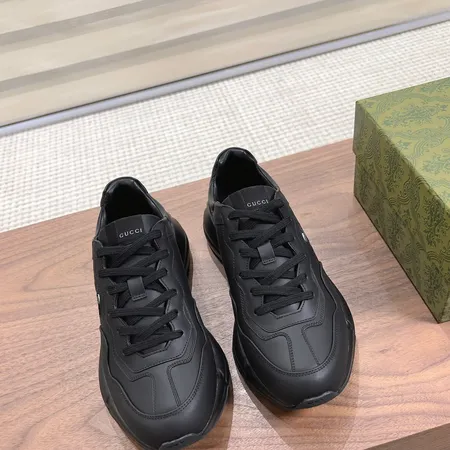 グッチ スニーカー