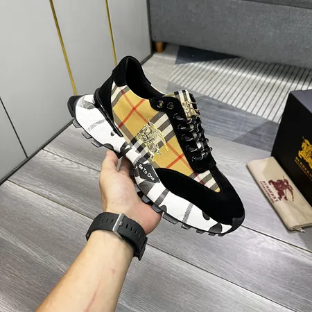 バーバリー ス スニーカー