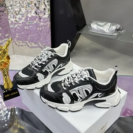 ディオール カジュアルシューズ