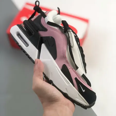 ナイキ スニーカー