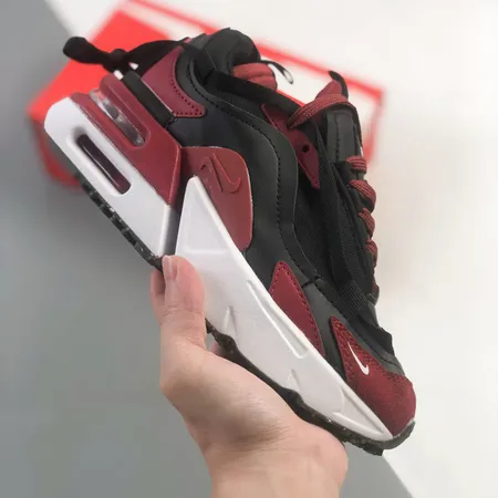 ナイキ スニーカー