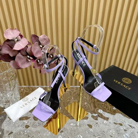 ヴェルサーチ サンダル