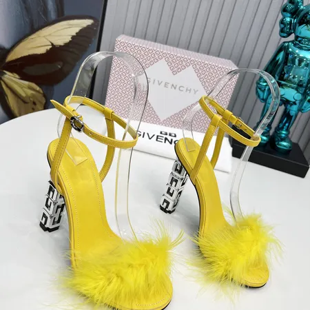 ヴェルサーチ サンダル