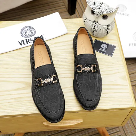 ヴェルサーチ カジュアルシューズ