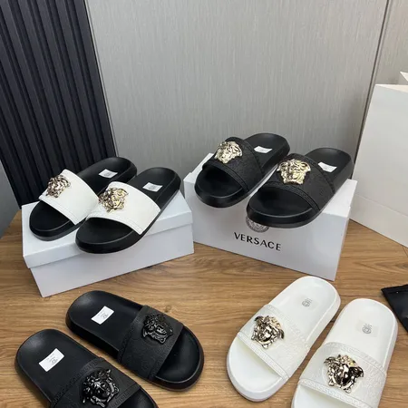 ヴェルサーチ スリッパ