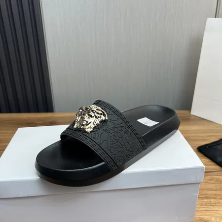 ヴェルサーチ スリッパ