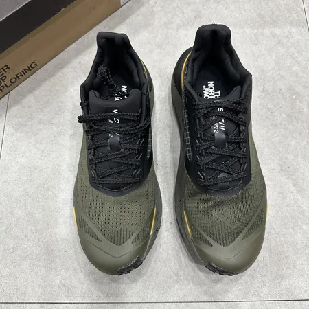 ノースフェイス スニーカー