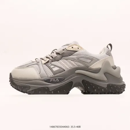 フィラ スニーカー