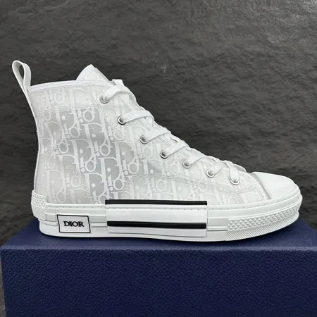 ディオール カジュアルシューズ