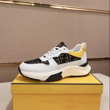 フェンディ カジュアルシューズ