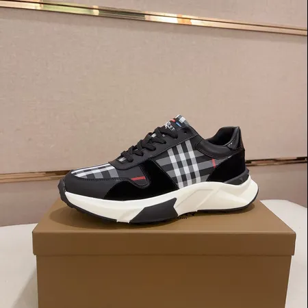 バーバリー ス カジュアルシューズ