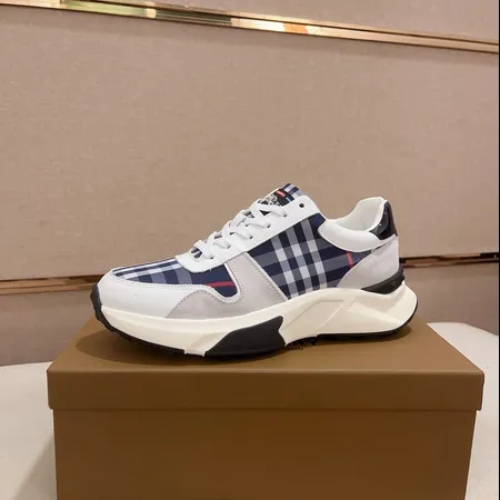 バーバリー ス カジュアルシューズ