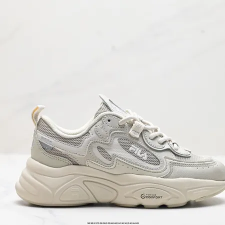 フィラ スニーカー