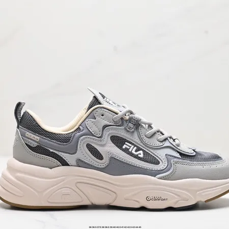 フィラ スニーカー