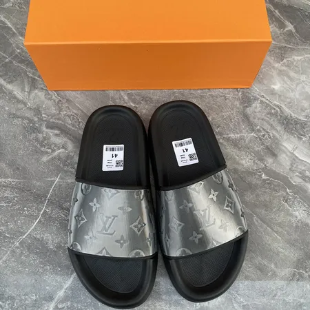 ルイヴィトン スリッパ