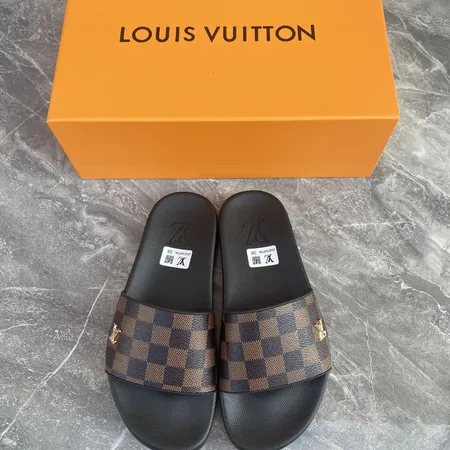 ルイヴィトン スリッパ