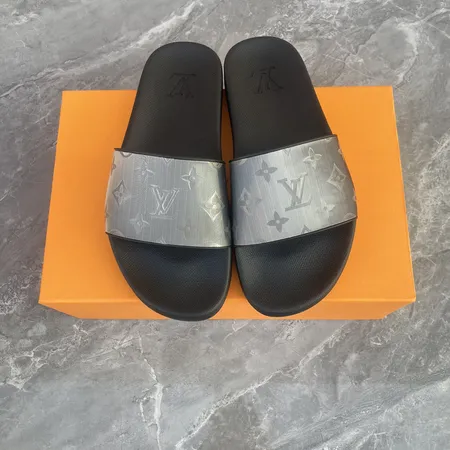 ルイヴィトン スリッパ